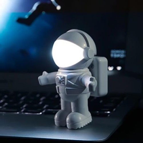 Astronot%20USB%20Gece%20Lambası